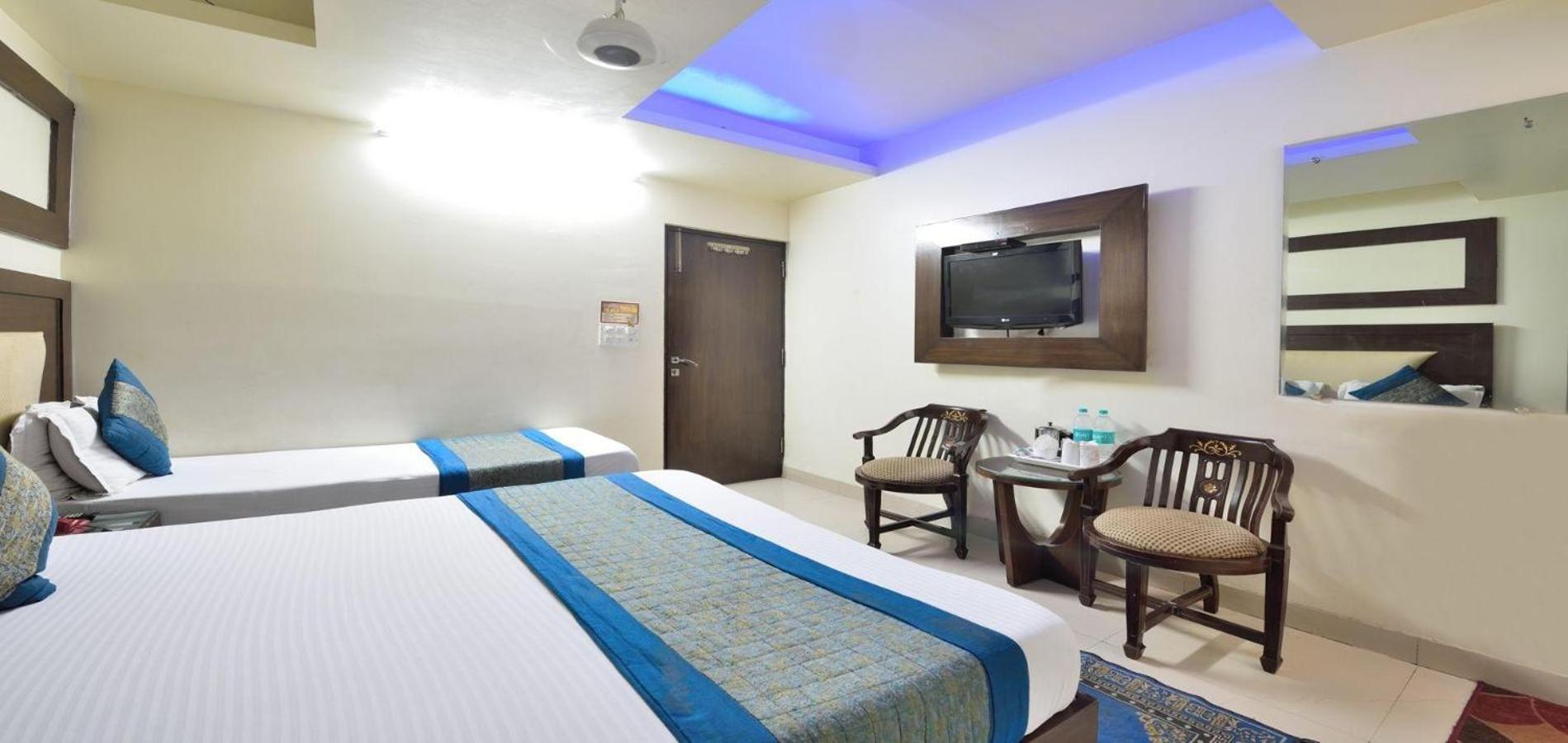 Hotel Sai International New Delhi Exterior photo
