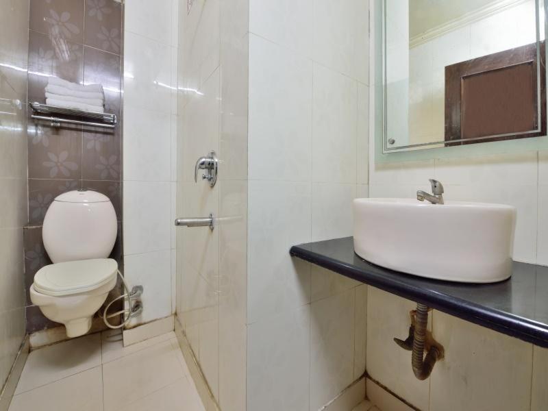 Hotel Sai International New Delhi Room photo